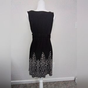 Elle Black and white dress